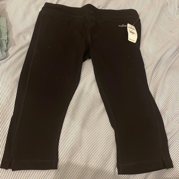 Spalding Pants & Jumpsuits Spalding Womens Capri Leggings Poshmark